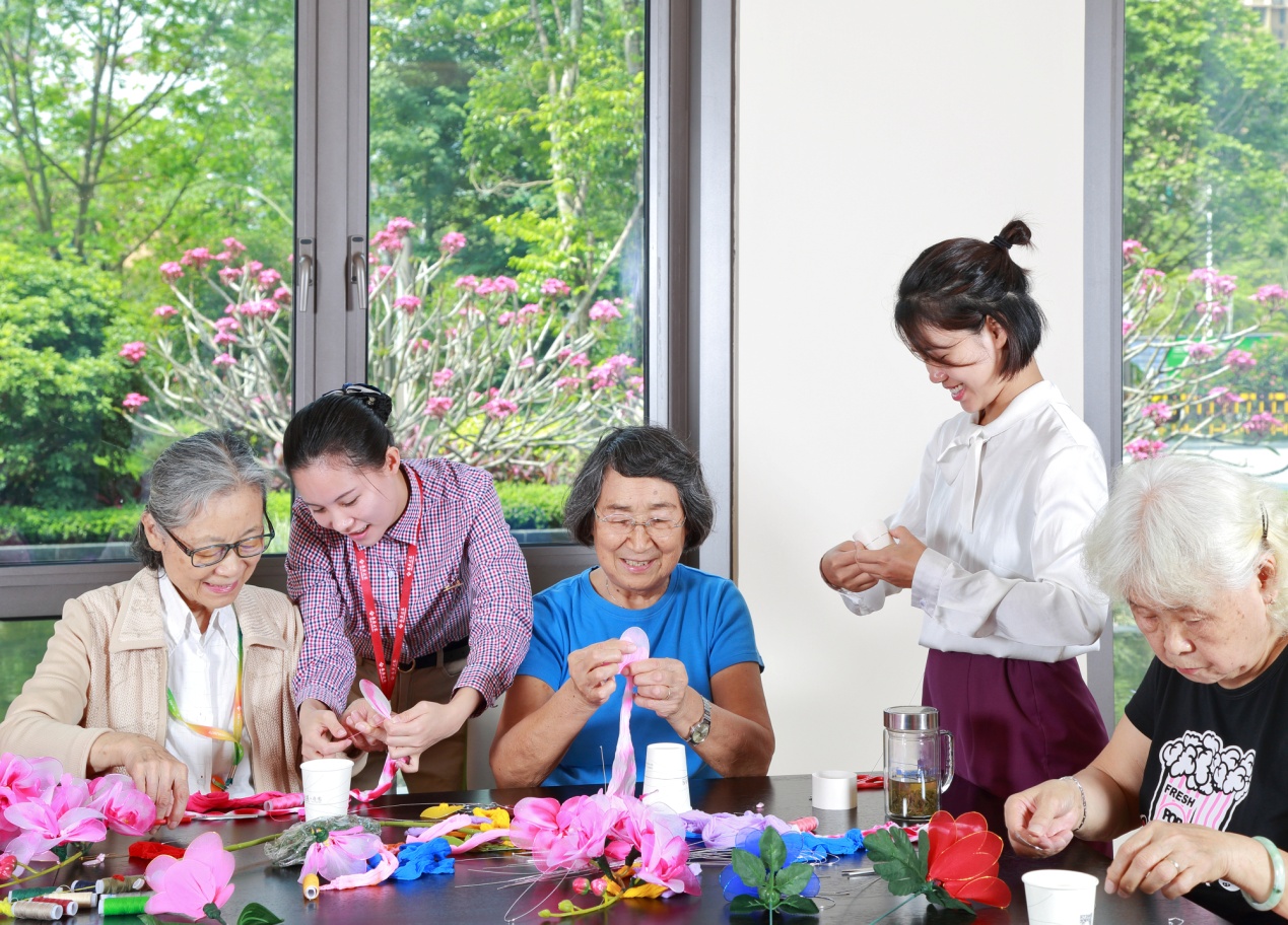 天大的误会:养老产业就是开养老院?