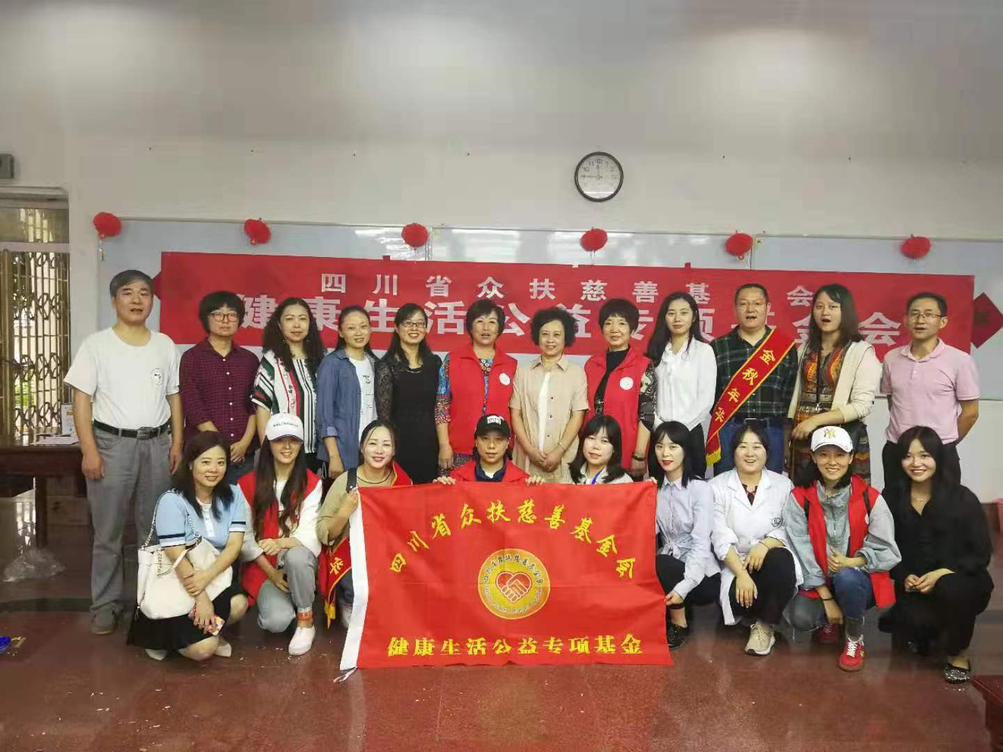 庆国庆 迎重阳 ?关爱老人进社区 ?