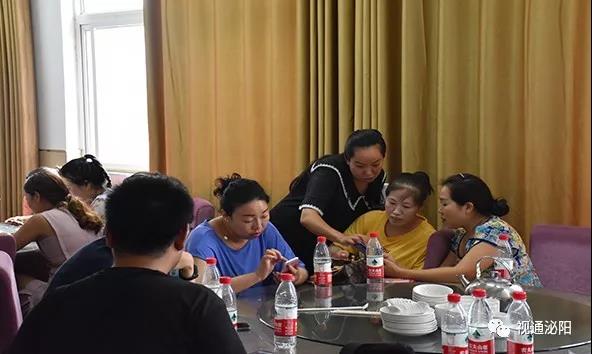 金秋年华.关爱老人健康在线泌阳平台会员座谈会今日召开